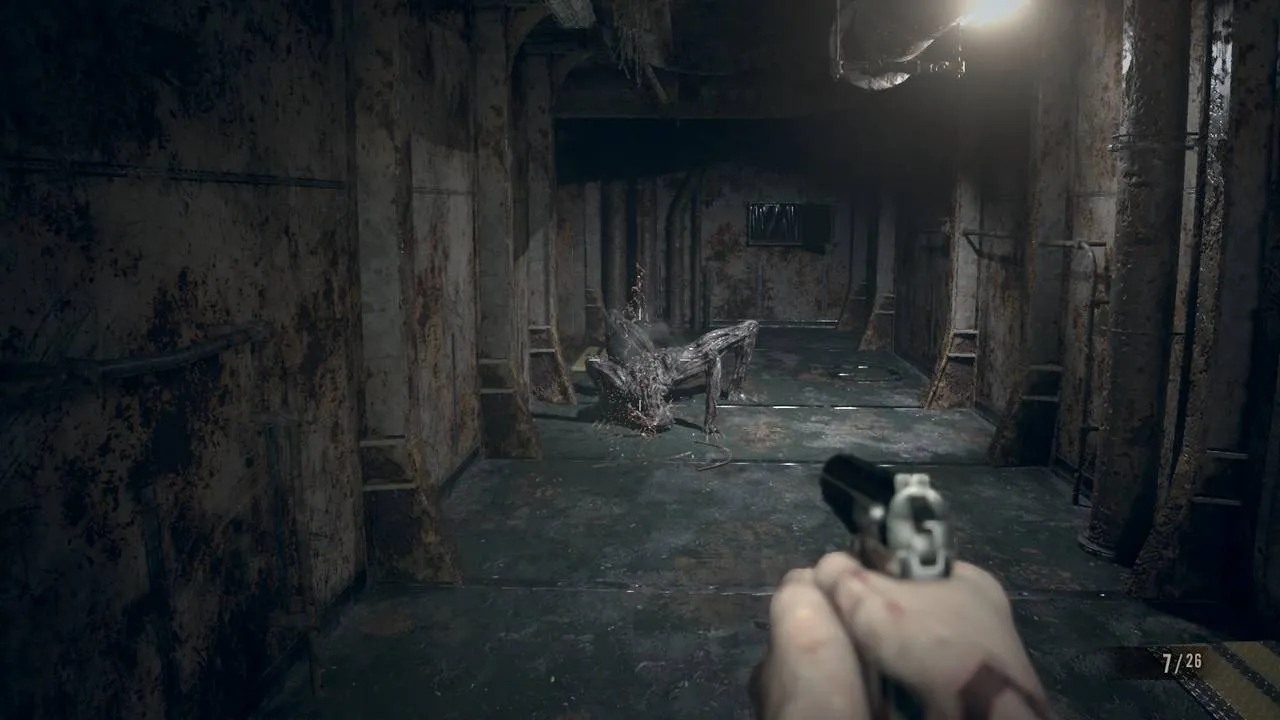 alt text describing fifth image -  A screenshot showing inventory management in Resident Evil 7