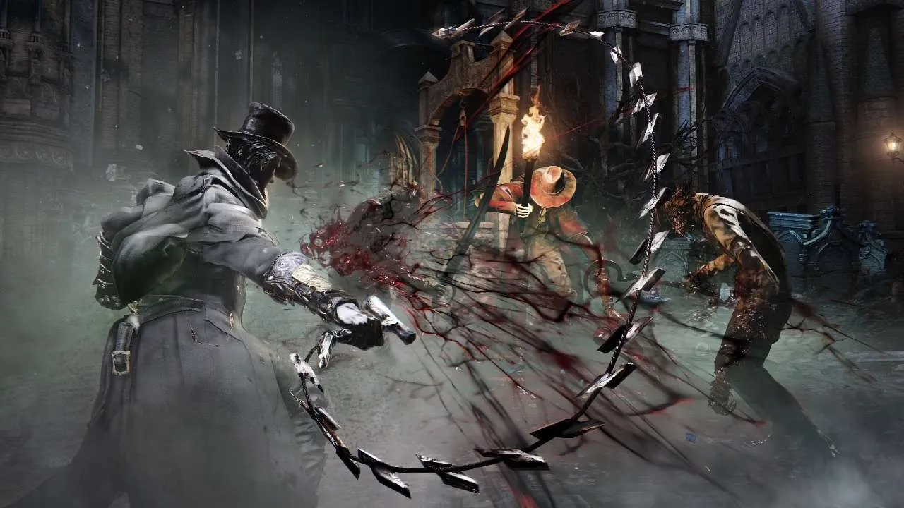 alt text showing combat in Bloodborne