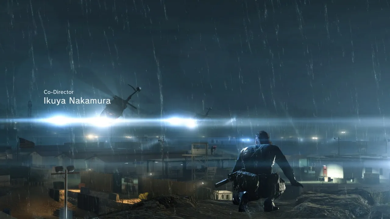 alt text: Snake using binoculars to survey the environment in Ground Zeroes.