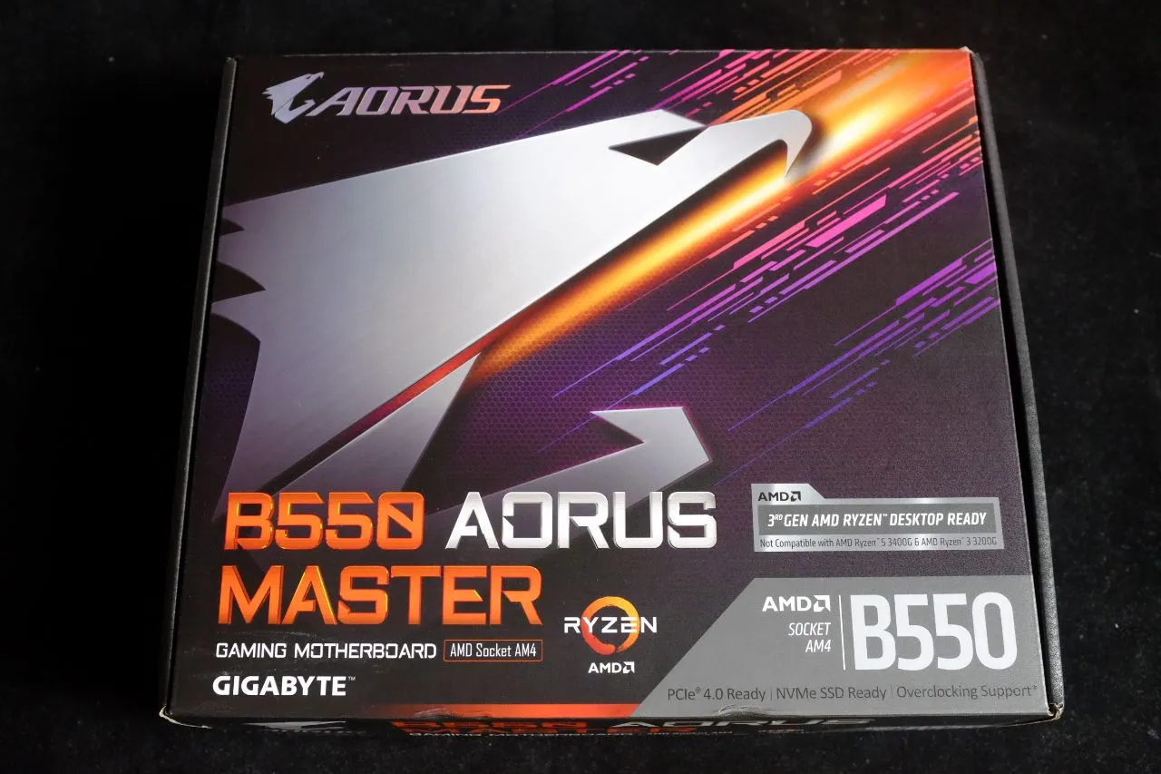 AORUS B550 Master Packaging