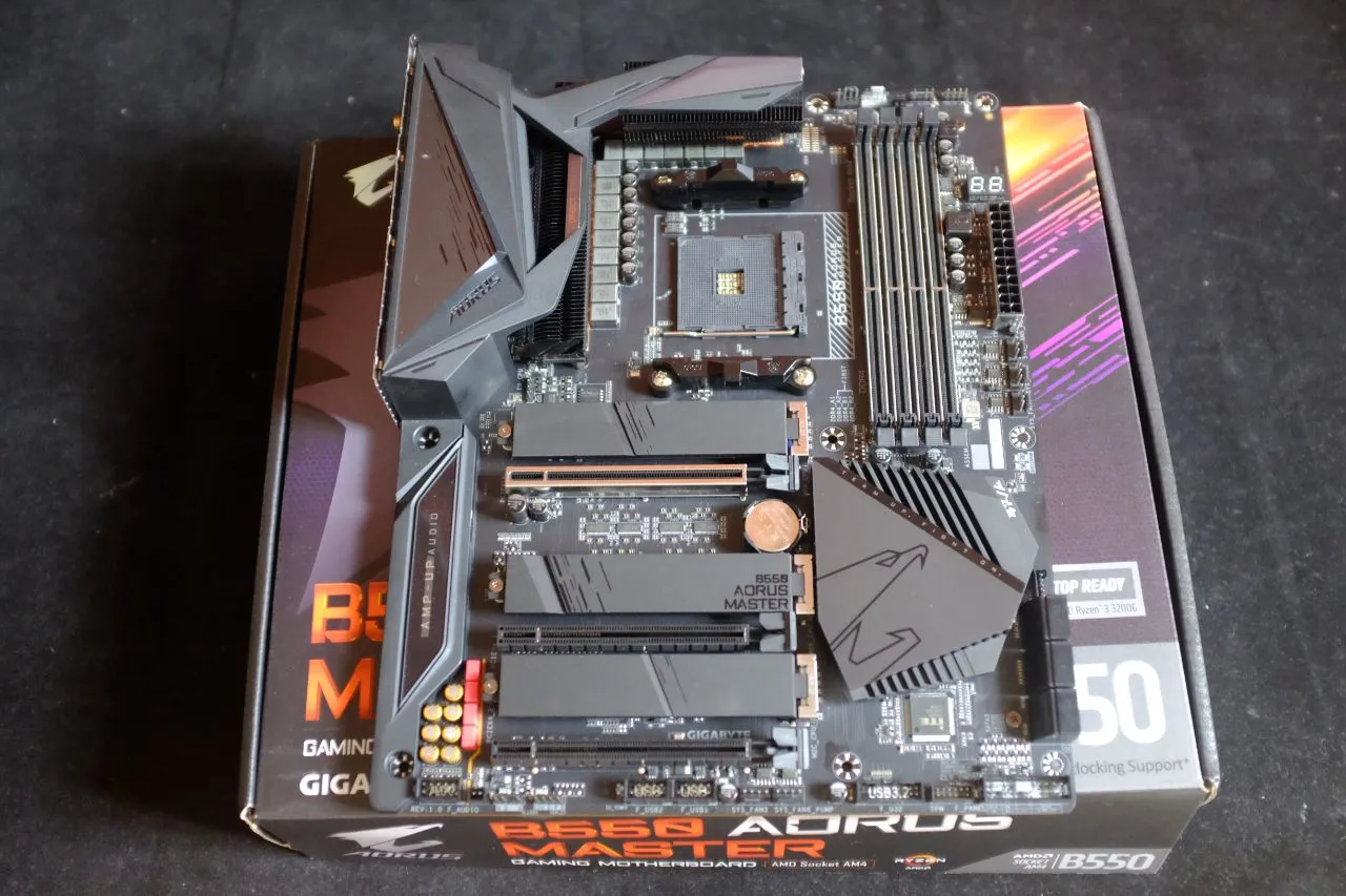 AORUS B550 Master Rear