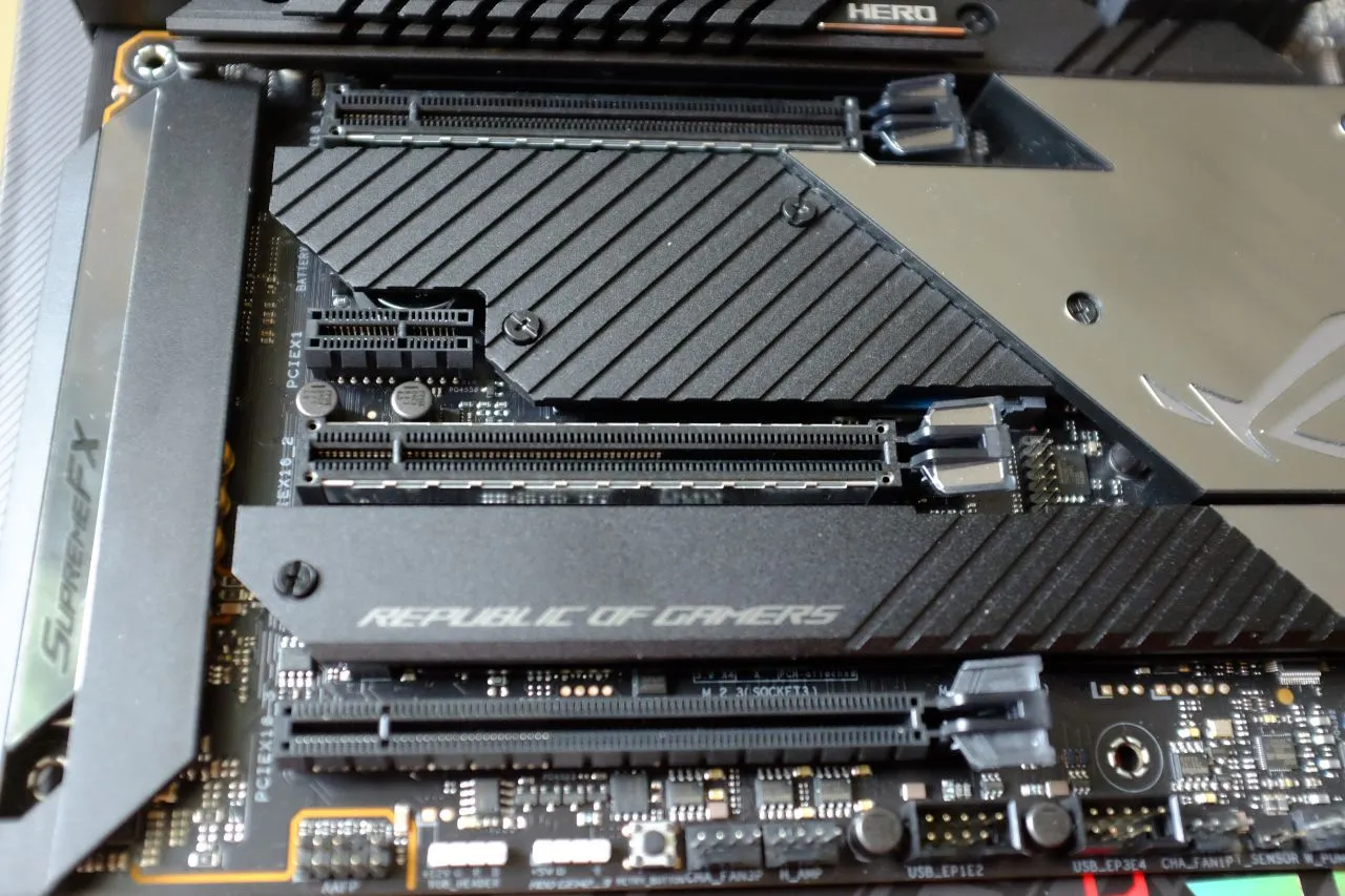 ASUS Maximus XIII Hero PCI-E Slots