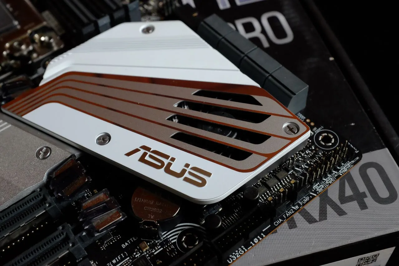 ASUS PRIME TRX40 Pro Motherboard Vertical M.2 Slot