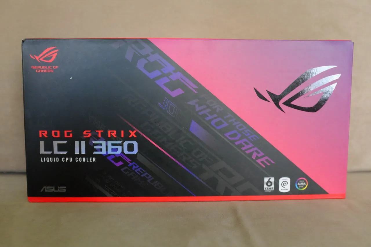 ASUS ROG Strix LCII 360 Packaging