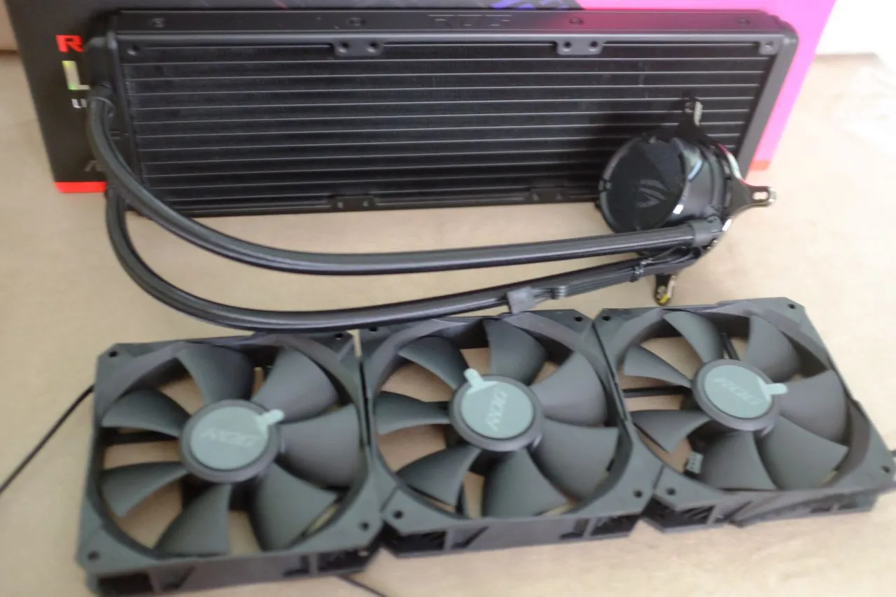 ASUS ROG Strix LCII 360 Radiator