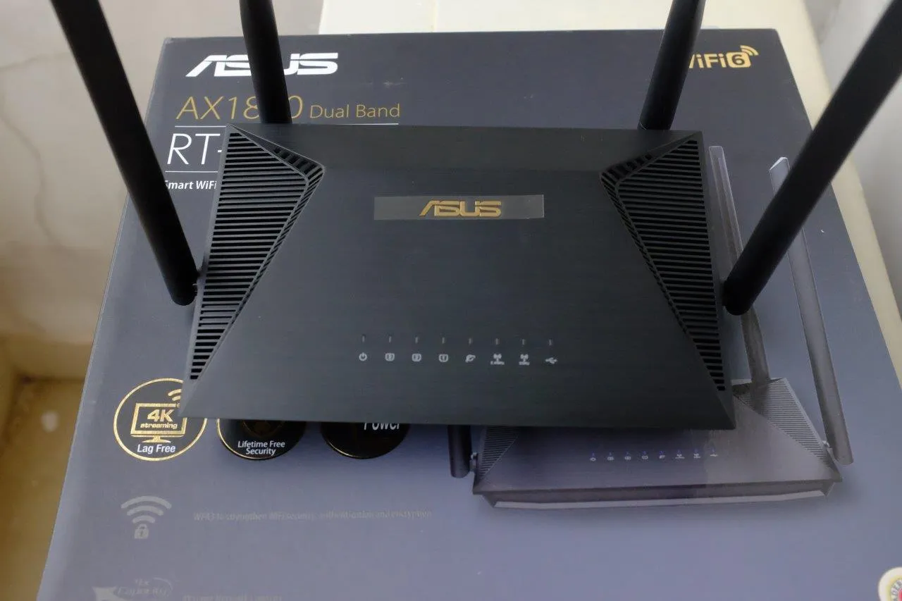 ASUS RT-AX53U Top View