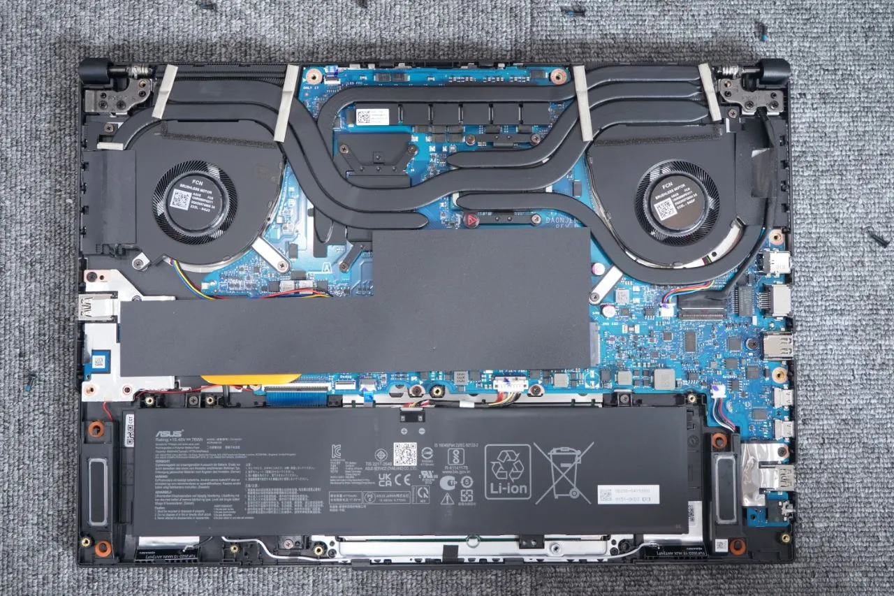 ASUS TUF Dash FX517ZC - Internal Components