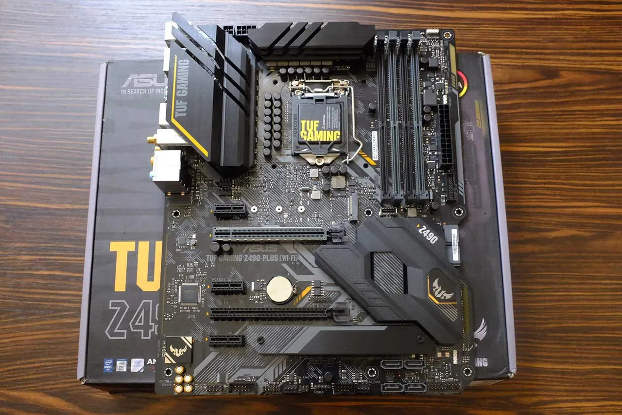 ASUS TUF Gaming Z490-Plus (Wi-fi) - Design Details