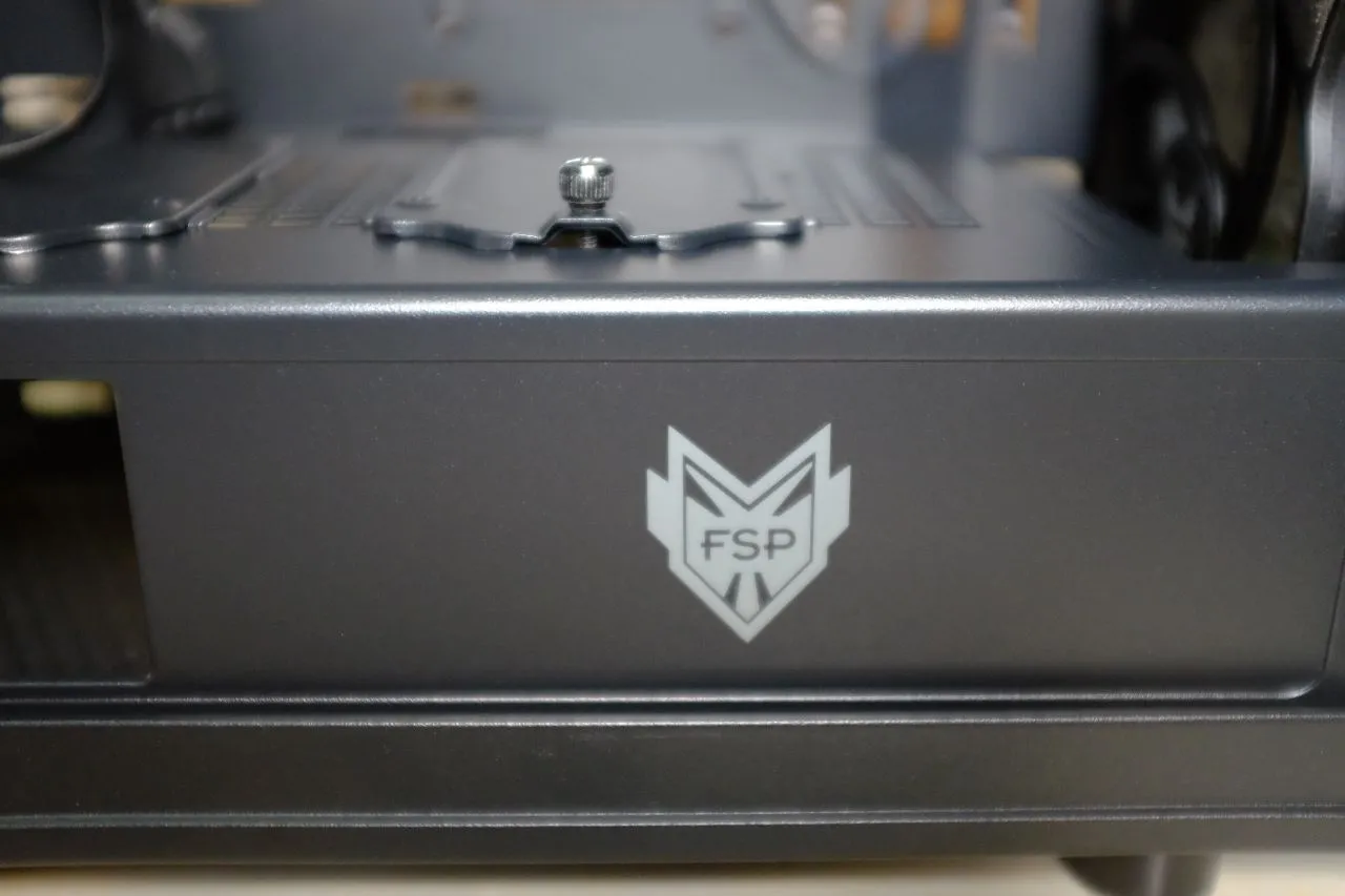 Cable Management in FSP CMT340