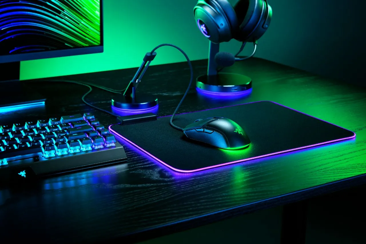 Close-up of Razer Cobra Pro buttons