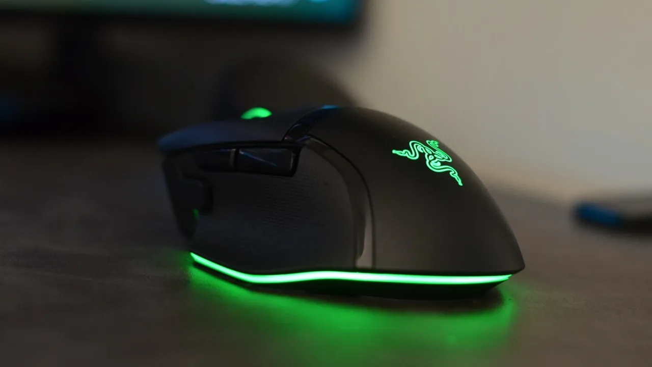 Close-up of the Razer Basilisk V3's scroll wheel