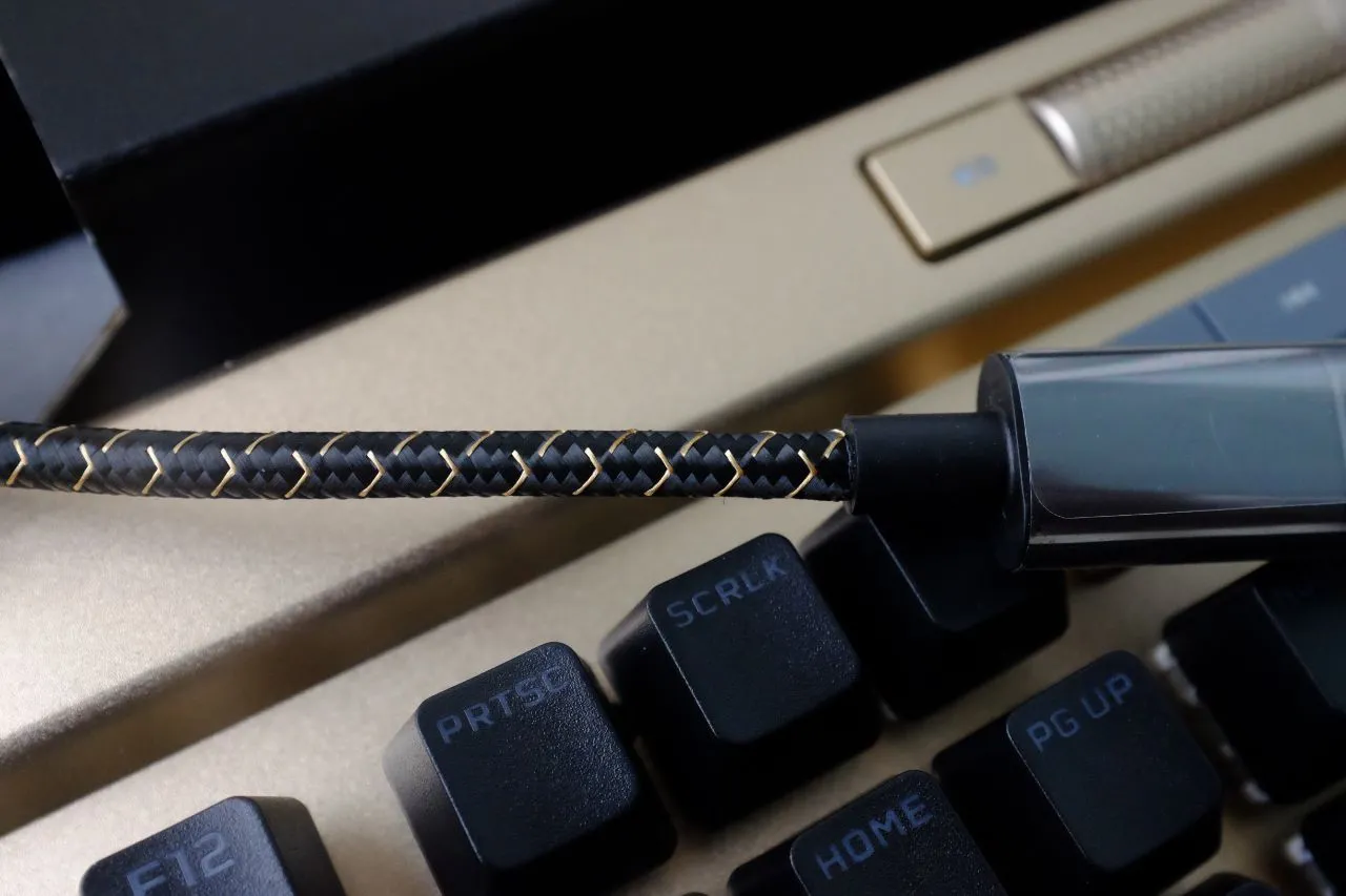 Close-up of the Volume Roller and Function Keys