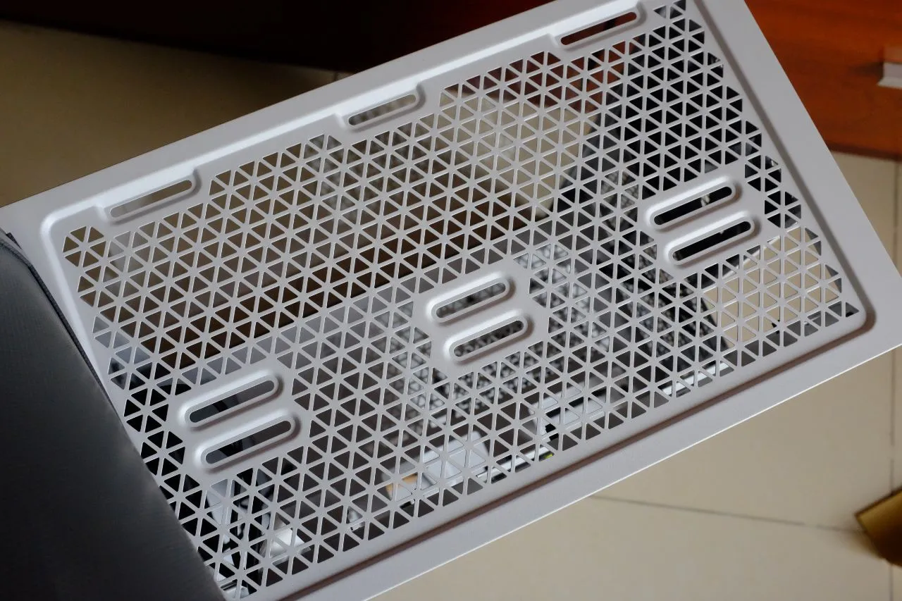 Corsair 4000D Tempered Glass I/O Panel