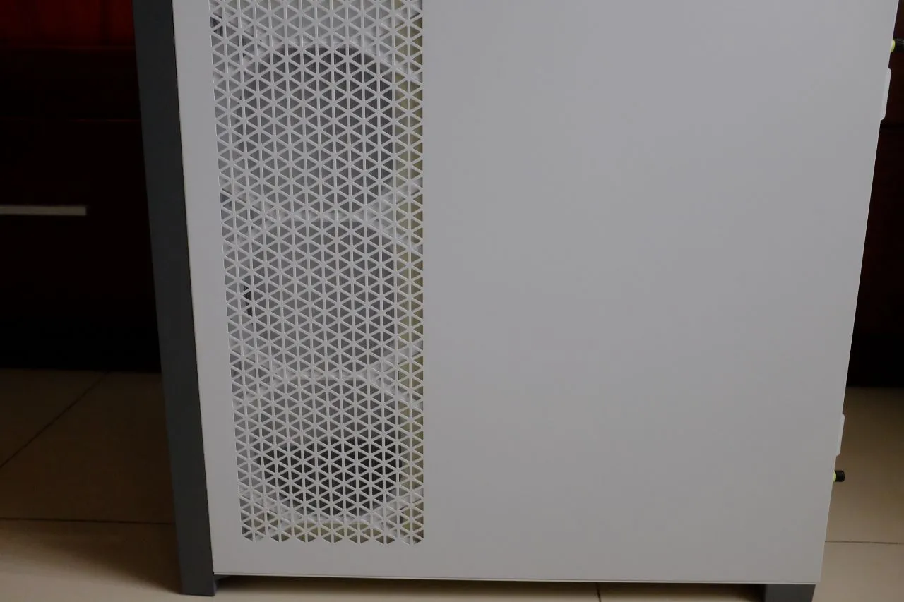 Corsair 5000D Airflow showing rear panel and cable management