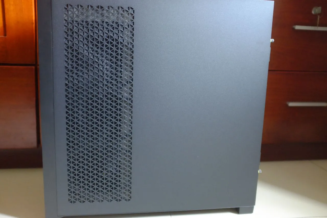 Corsair 5000D Airflow TG Black - Front Panel Close-up
