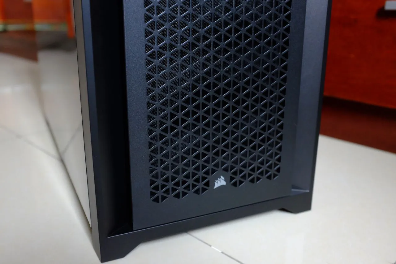 Corsair 5000D Airflow TG Black - Side Panel Removed