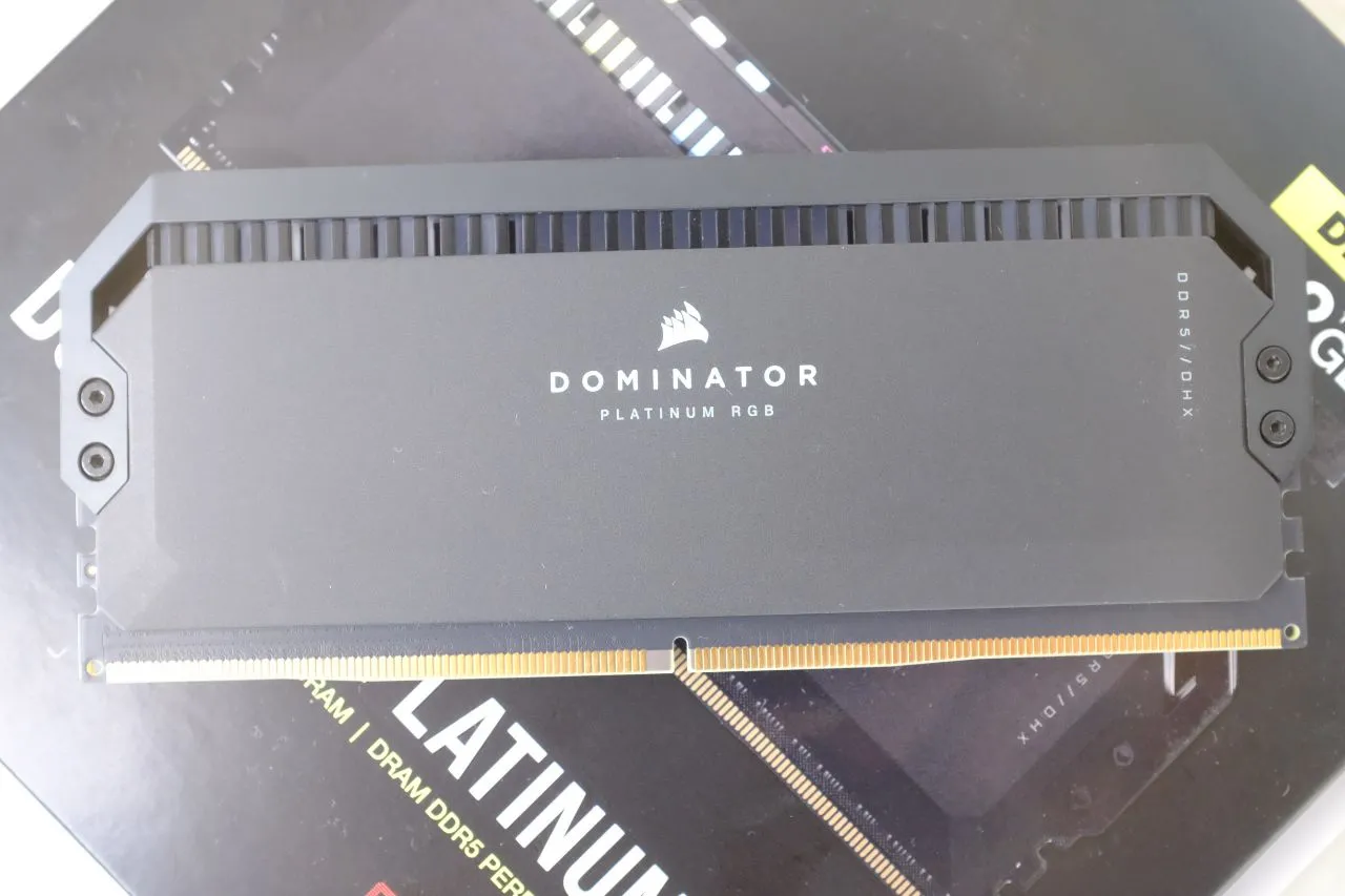 Corsair Dominator Platinum DDR5 32GB RAM Modules