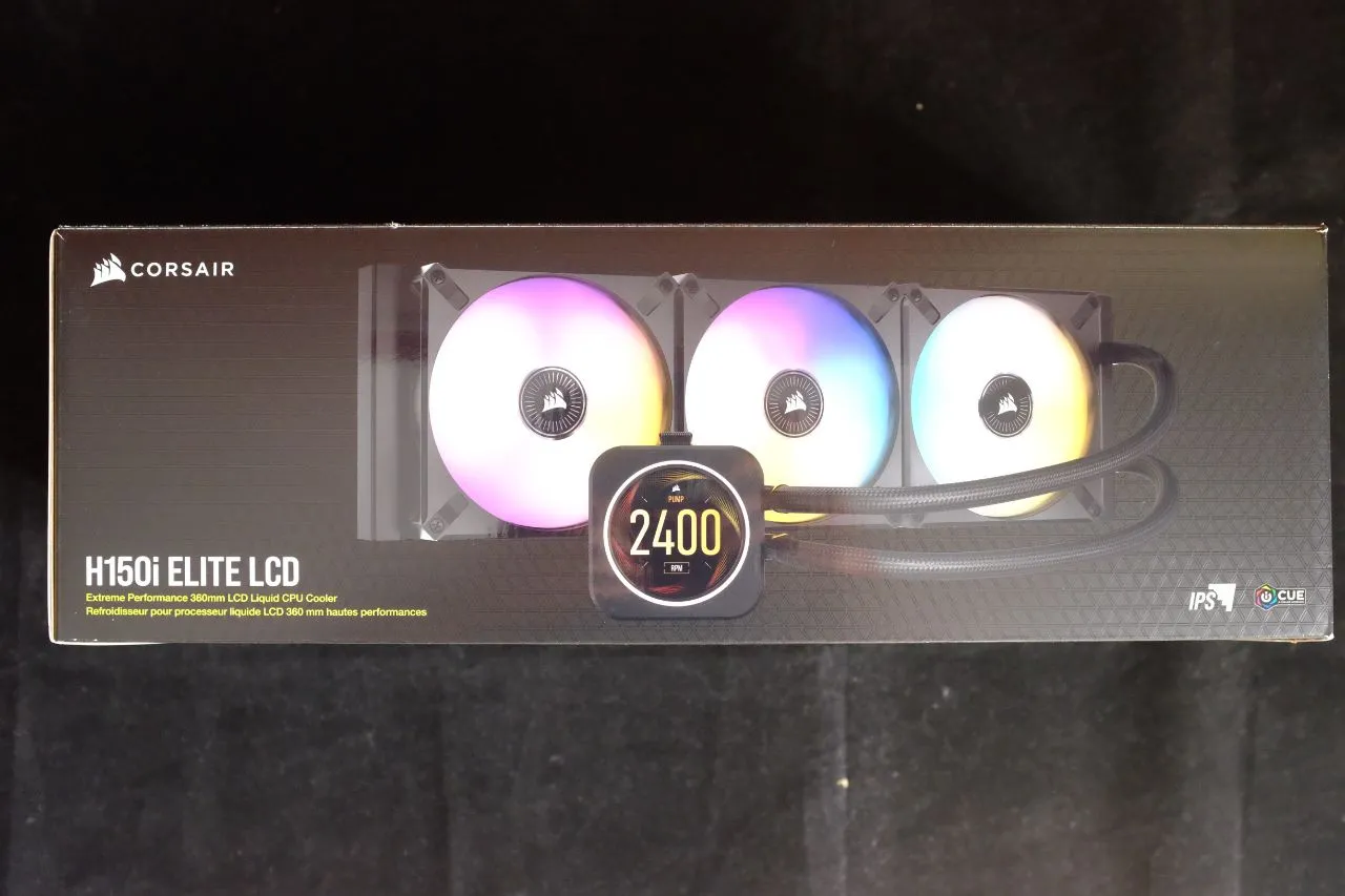 Corsair H150i Elite LCD Display packaging