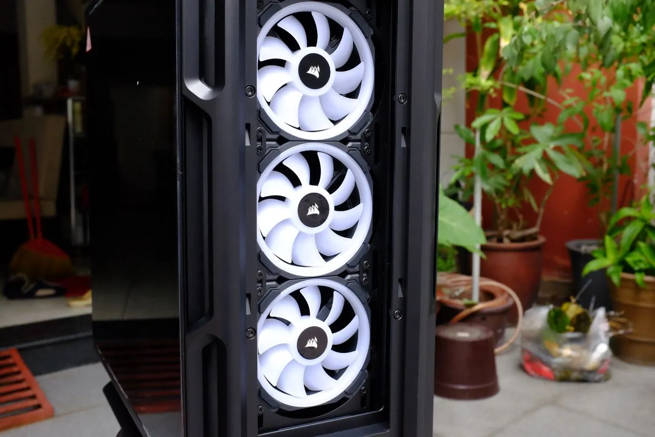 Corsair iCUE 5000T RGB Front Fans