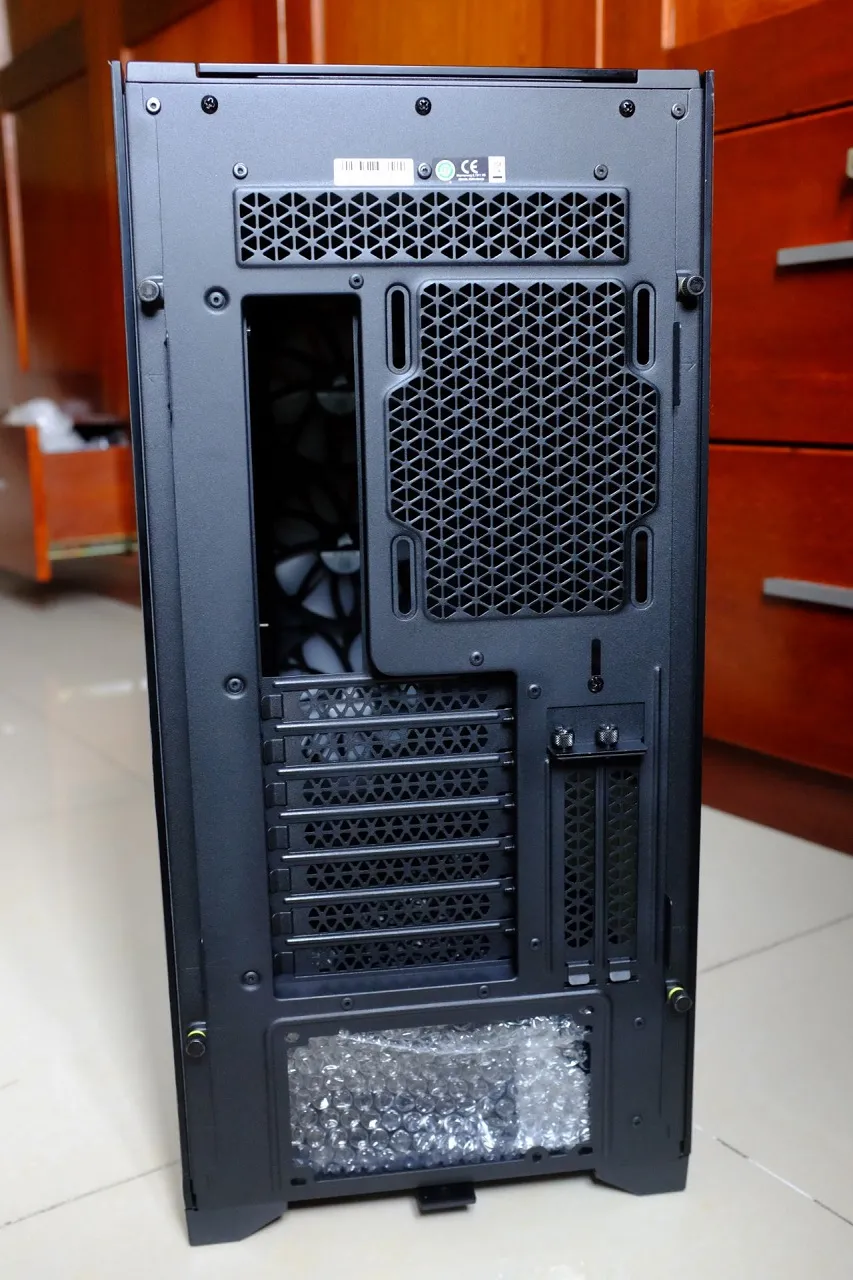 Corsair iCUE 5000X RGB Black - RGB Fans
