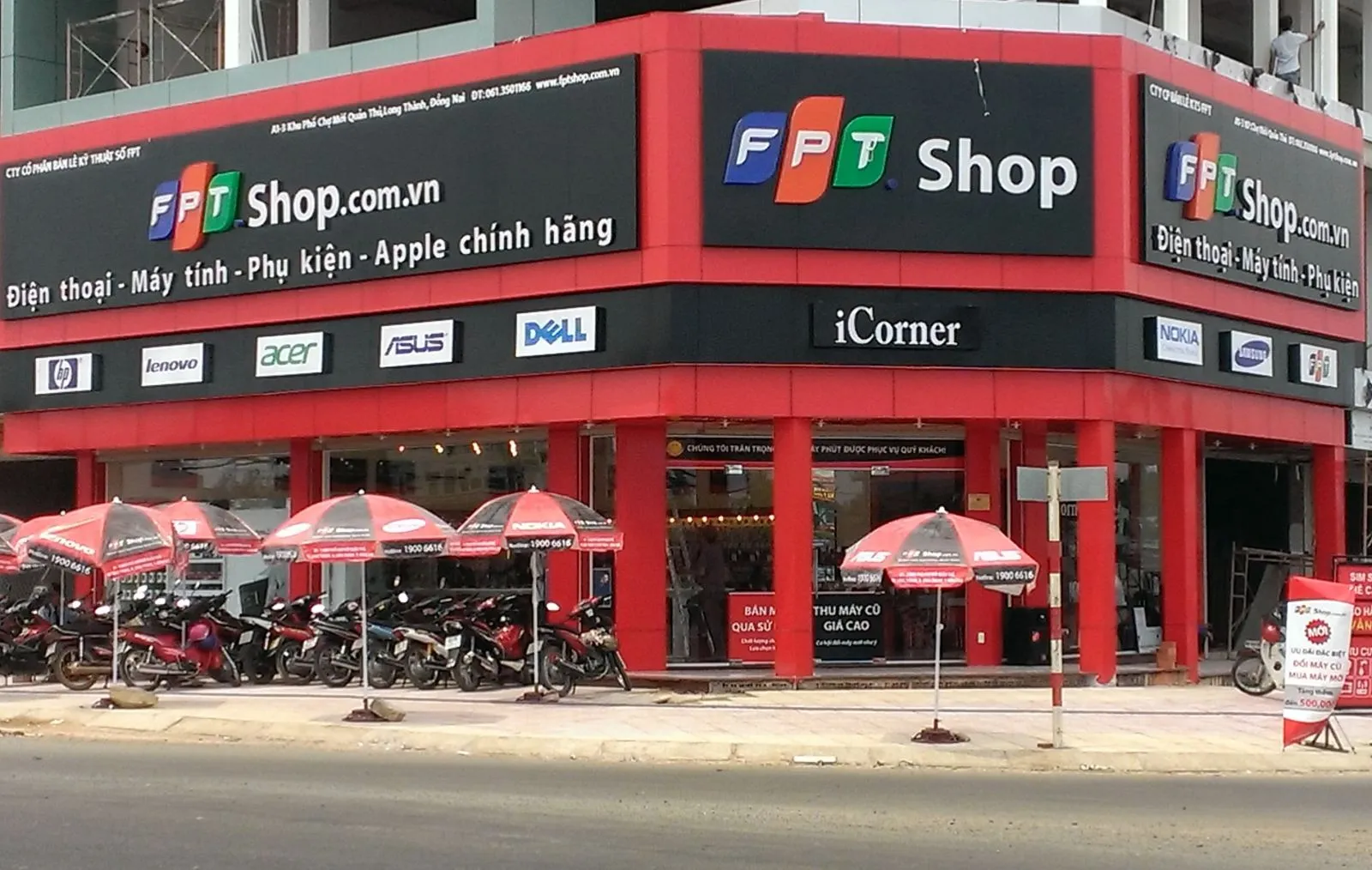 FPT Shop and ASUS partnership