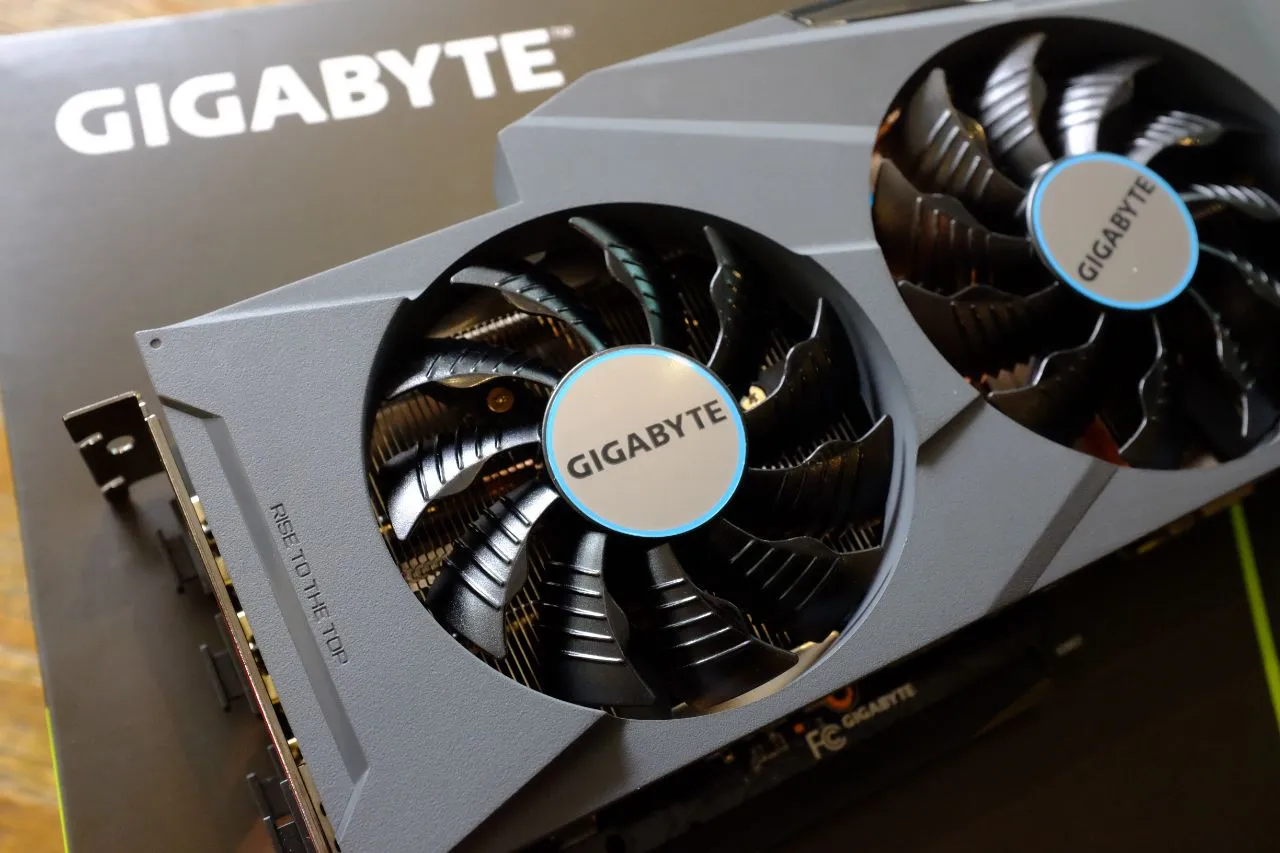 Gigabyte RTX 3080 Eagle Gaming OC 10G - Fan Design