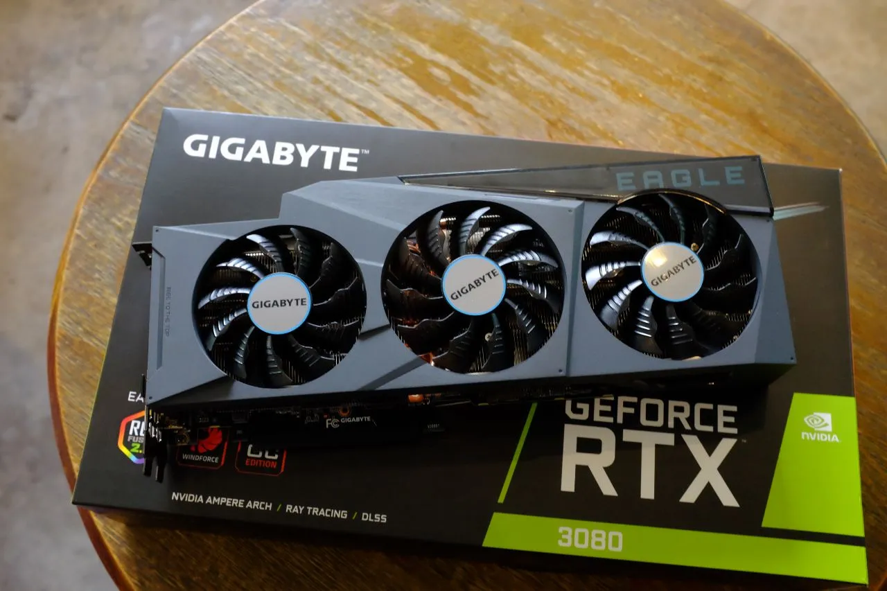 Gigabyte RTX 3080 Eagle Gaming OC 10G - Front View