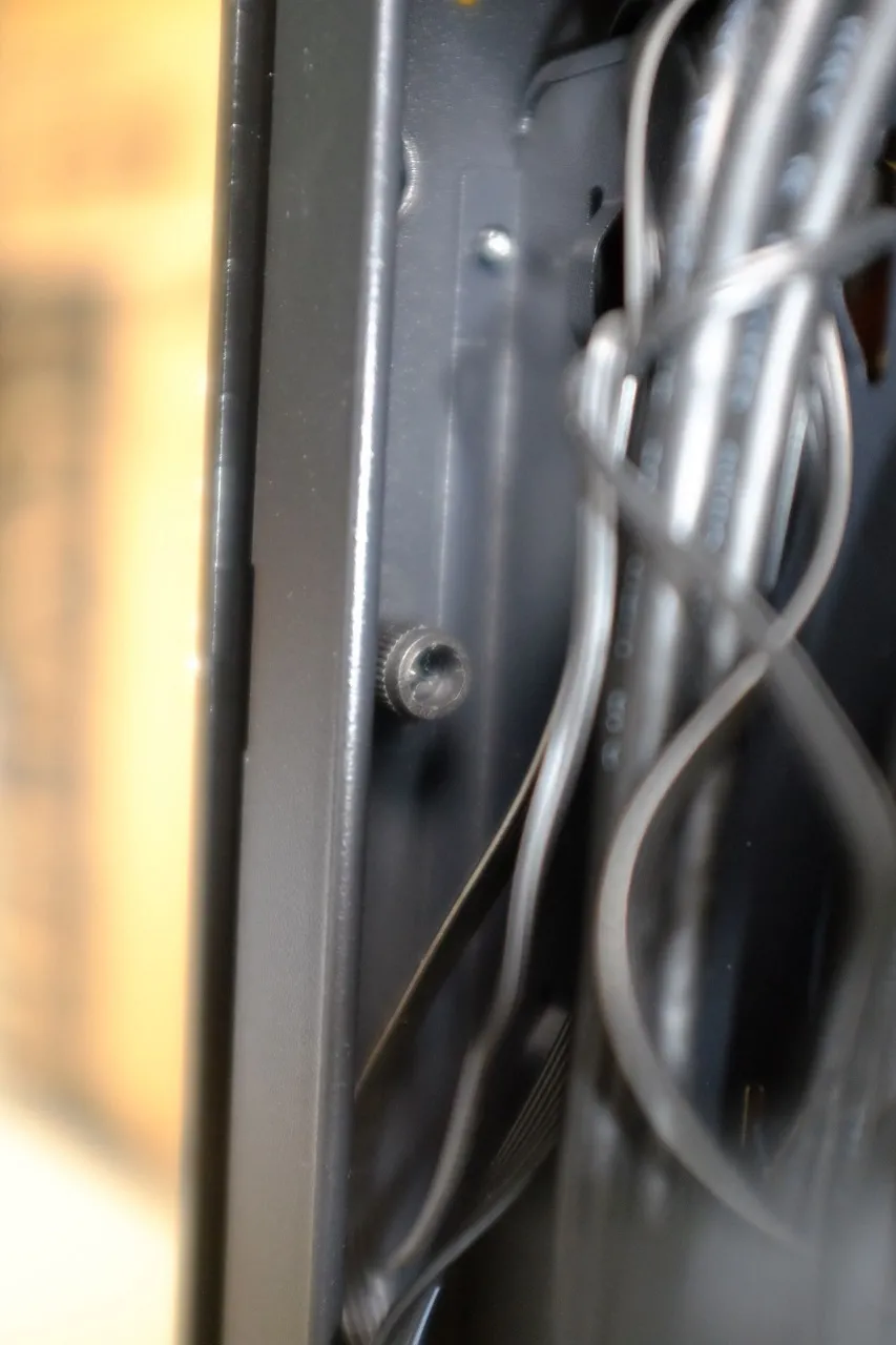 Internal View with Fans in FSP CMT340