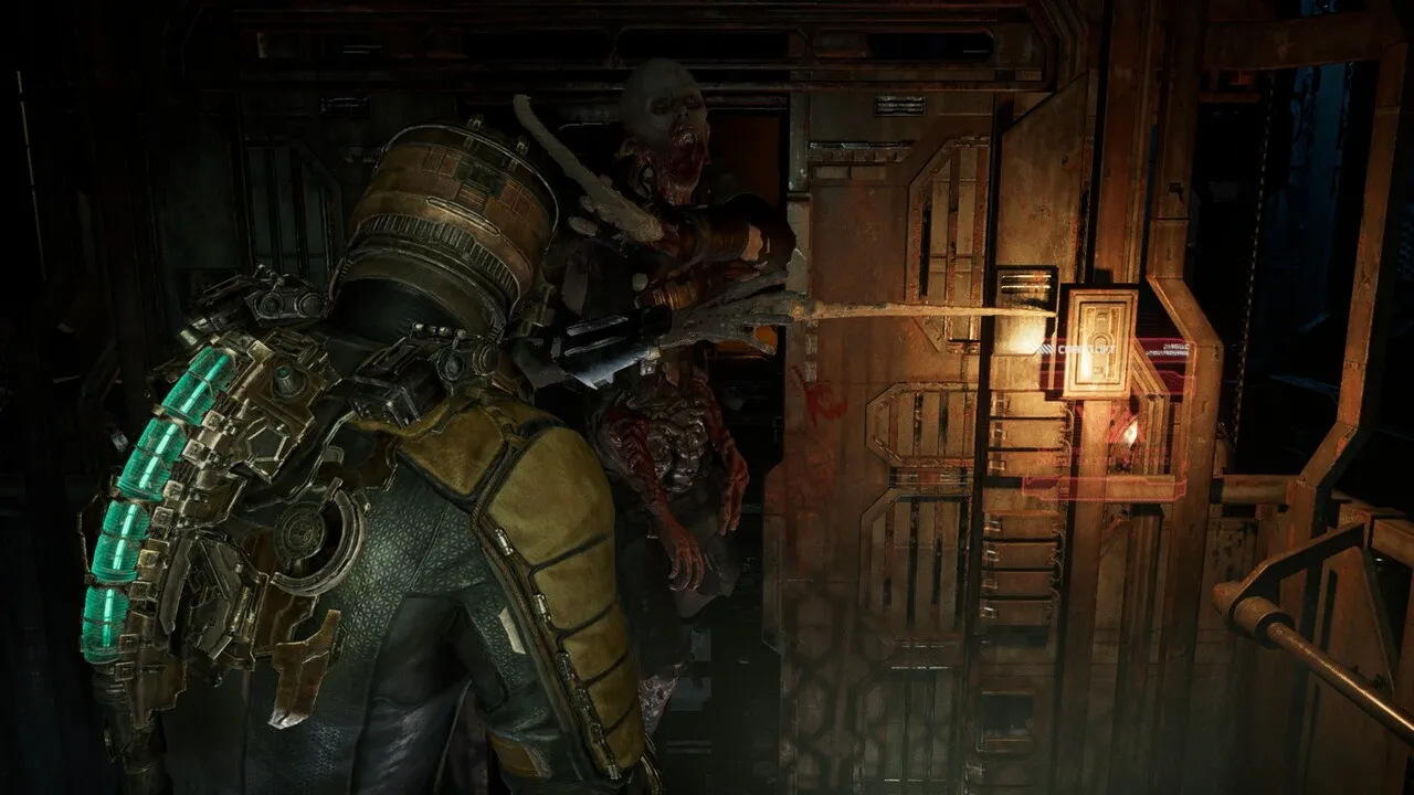 Isaac Clarke aiming his weapon in a dark corridor.  The image highlights the atmospheric lighting and the tension of the gameplay.