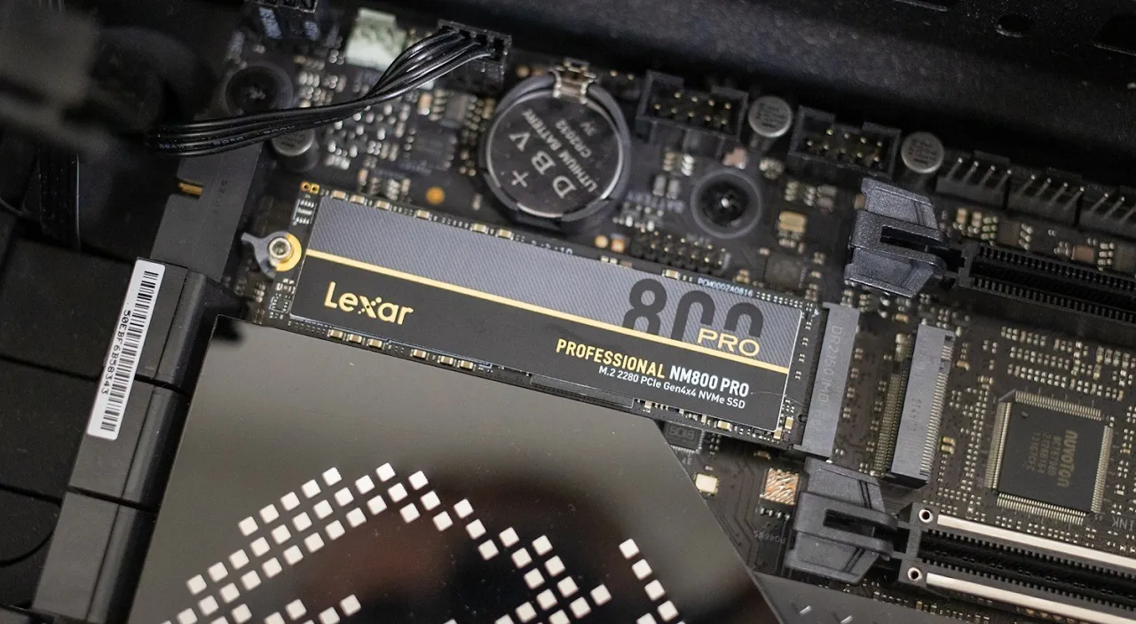 Lexar NM800 PRO SSD without heatsink