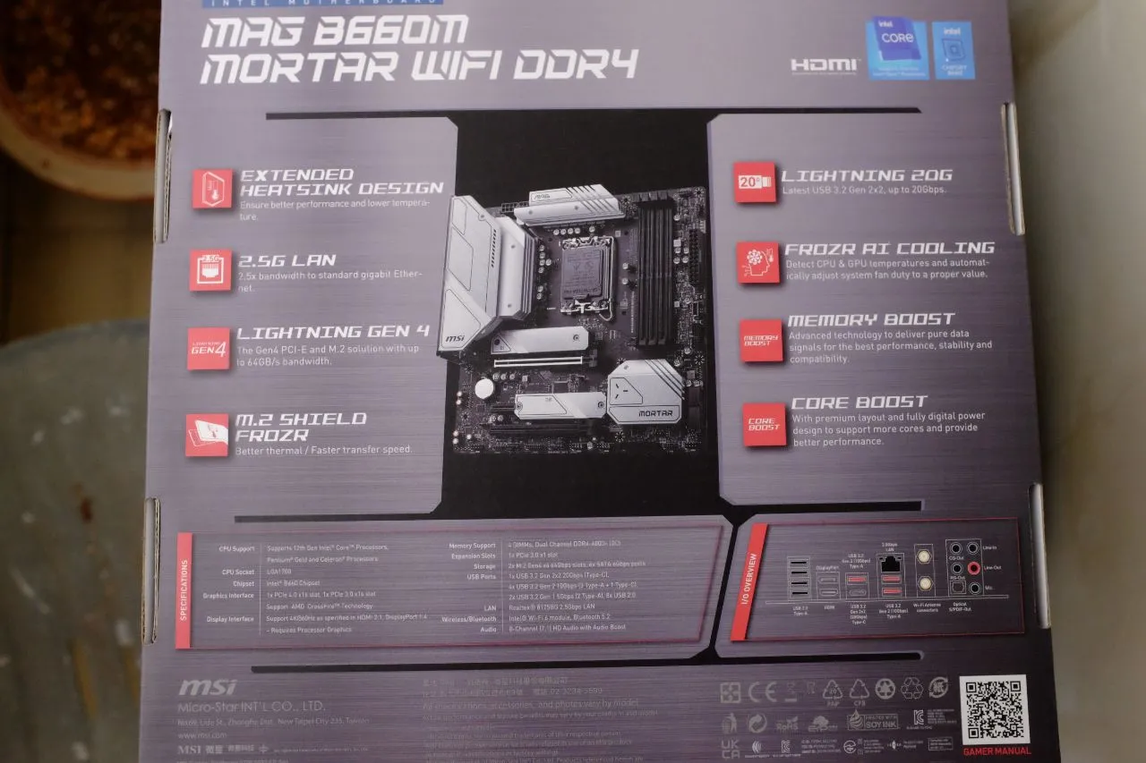 MSI MAG B660M Mortar Wifi DDR4 Inside the Box