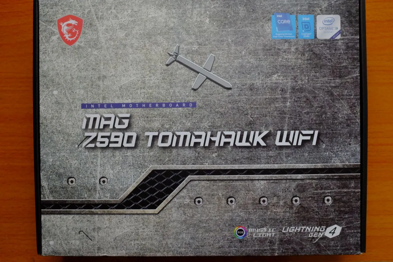 MSI MAG Z590 Tomahawk Wifi - Box