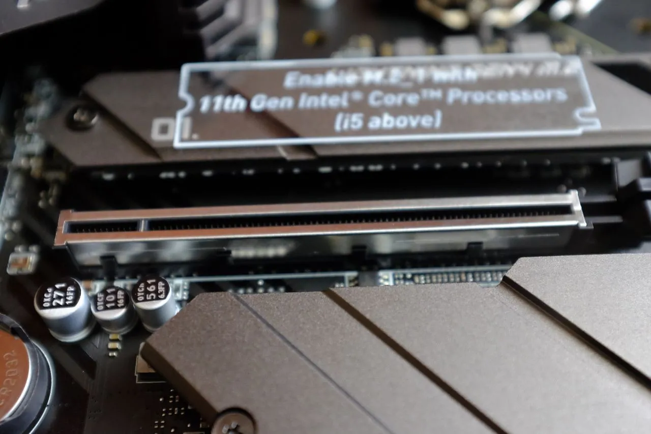 MSI MAG Z590 Tomahawk Wifi - M.2 Heatsinks