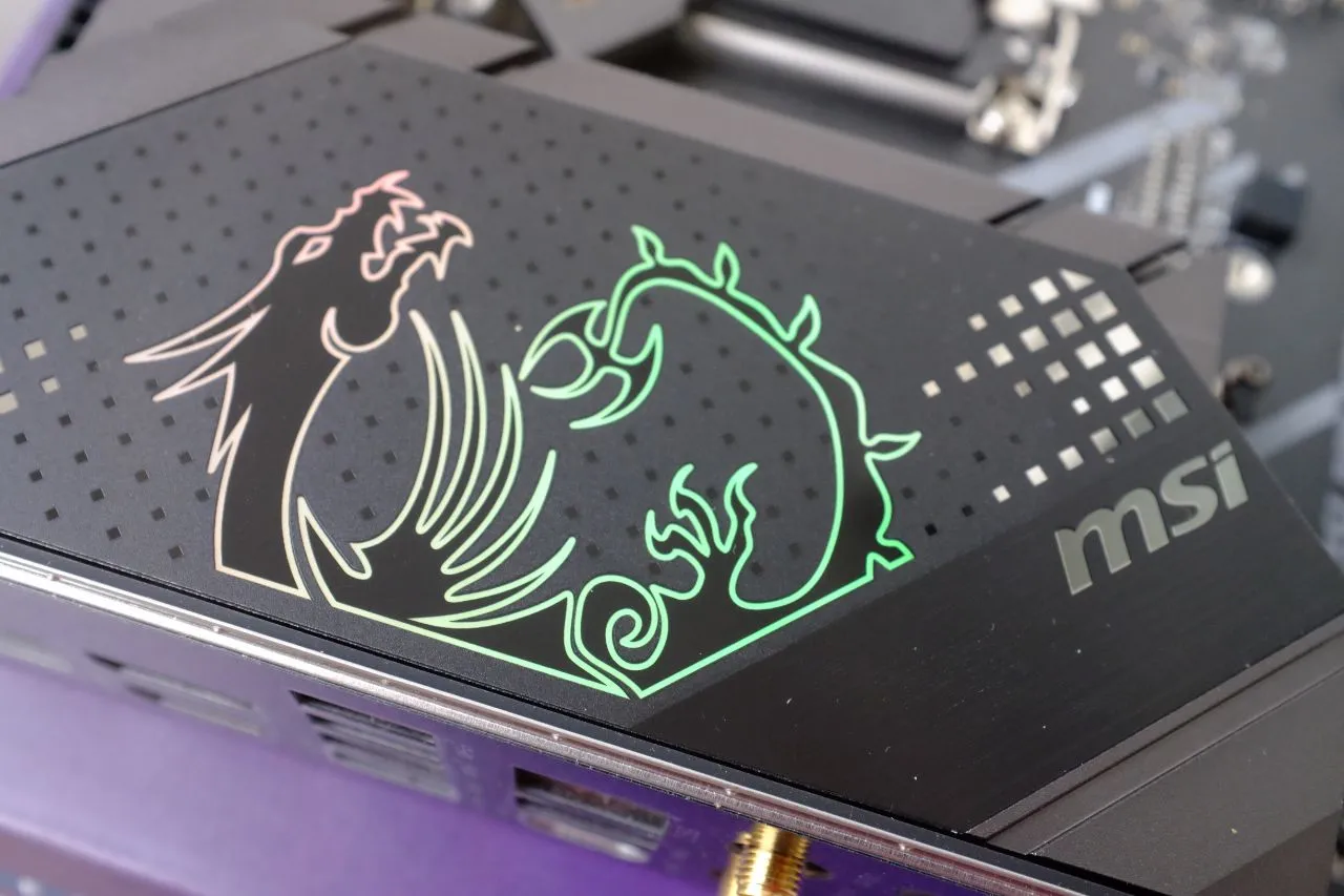 MSI MPG Z690 Edge Wifi DDR4 - Memory Slots