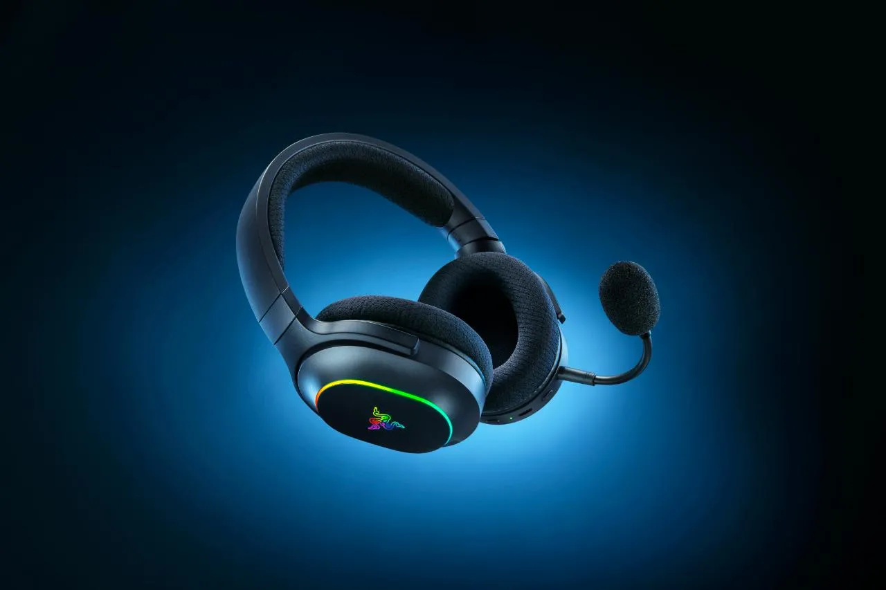 Razer Barracuda X Chroma Wireless Gaming Headset - Long Battery Life