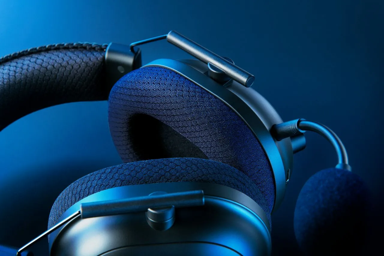 Razer BlackShark V2 Pro 2023 with TriForce Titanium 50mm Drivers