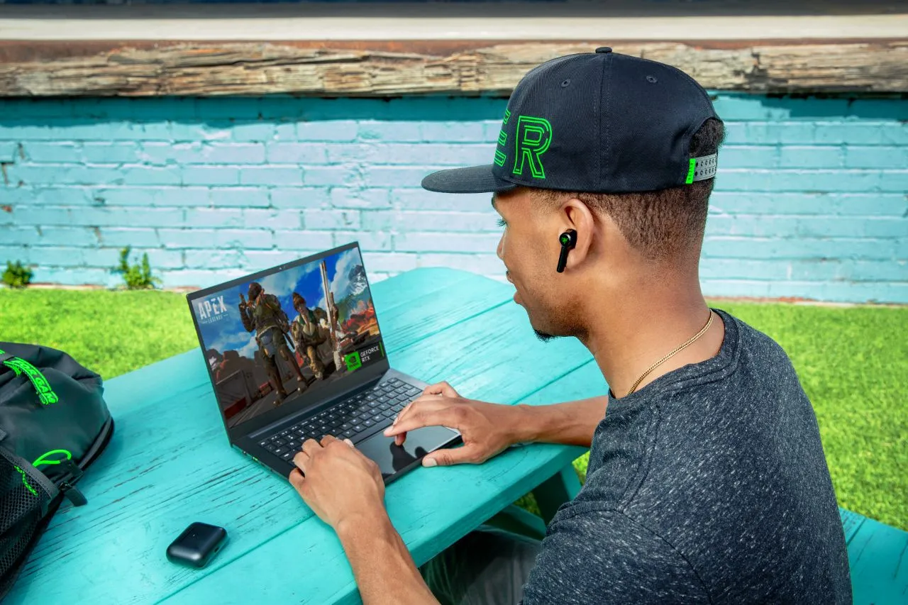 Razer Hammerhead Pro HyperSpeed Charging Case