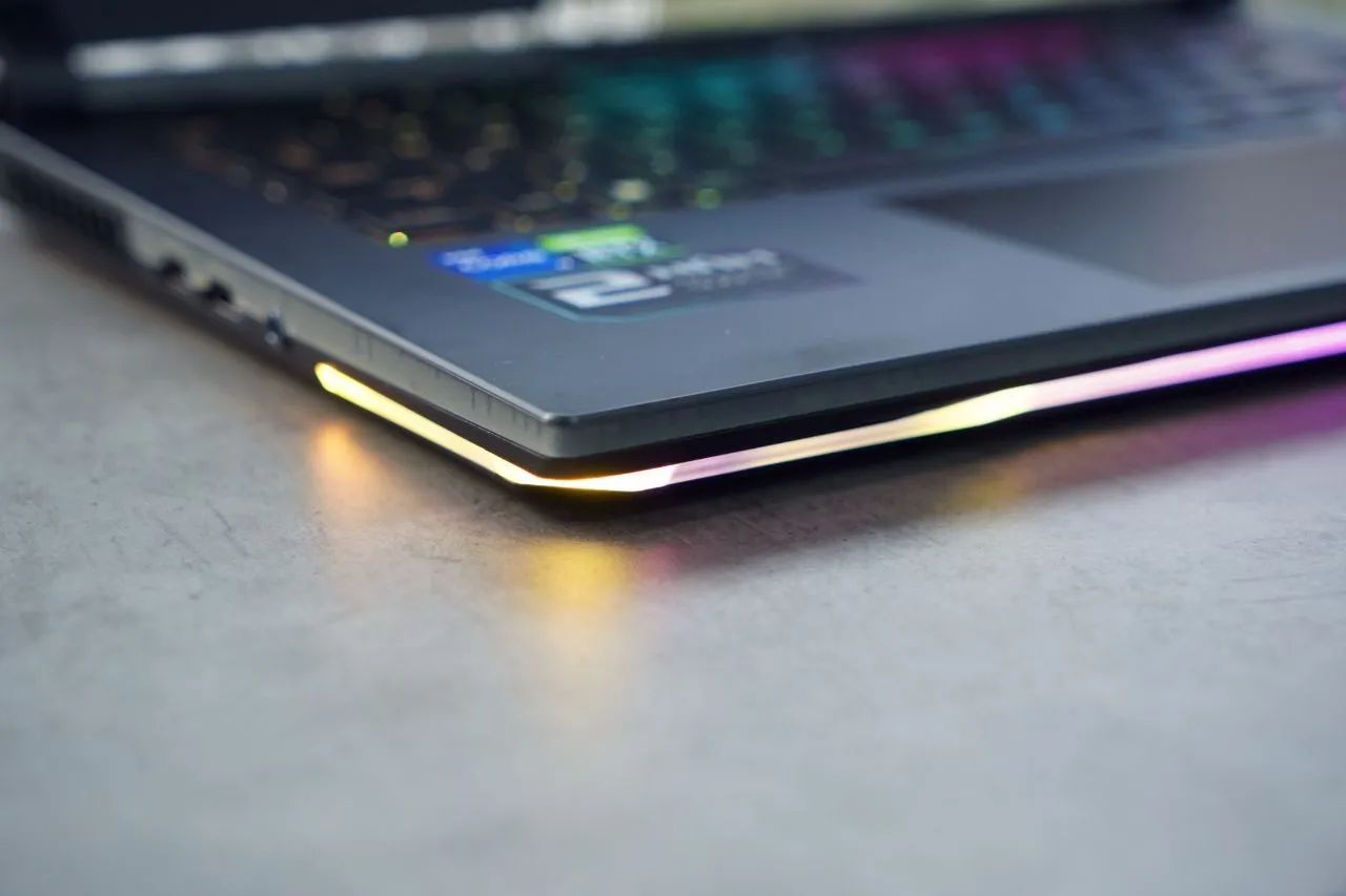 ROG Strix SCAR 15 Display