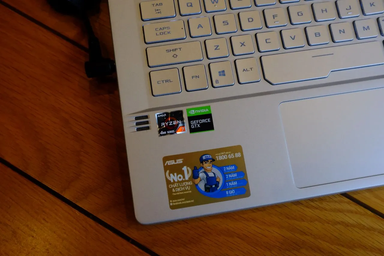 Side view of the ASUS Zephyrus G14