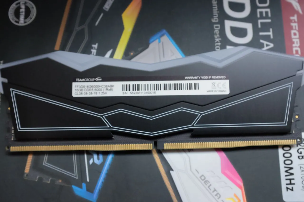 T-Force Delta RGB DDR5 6000MHz - RGB Lighting