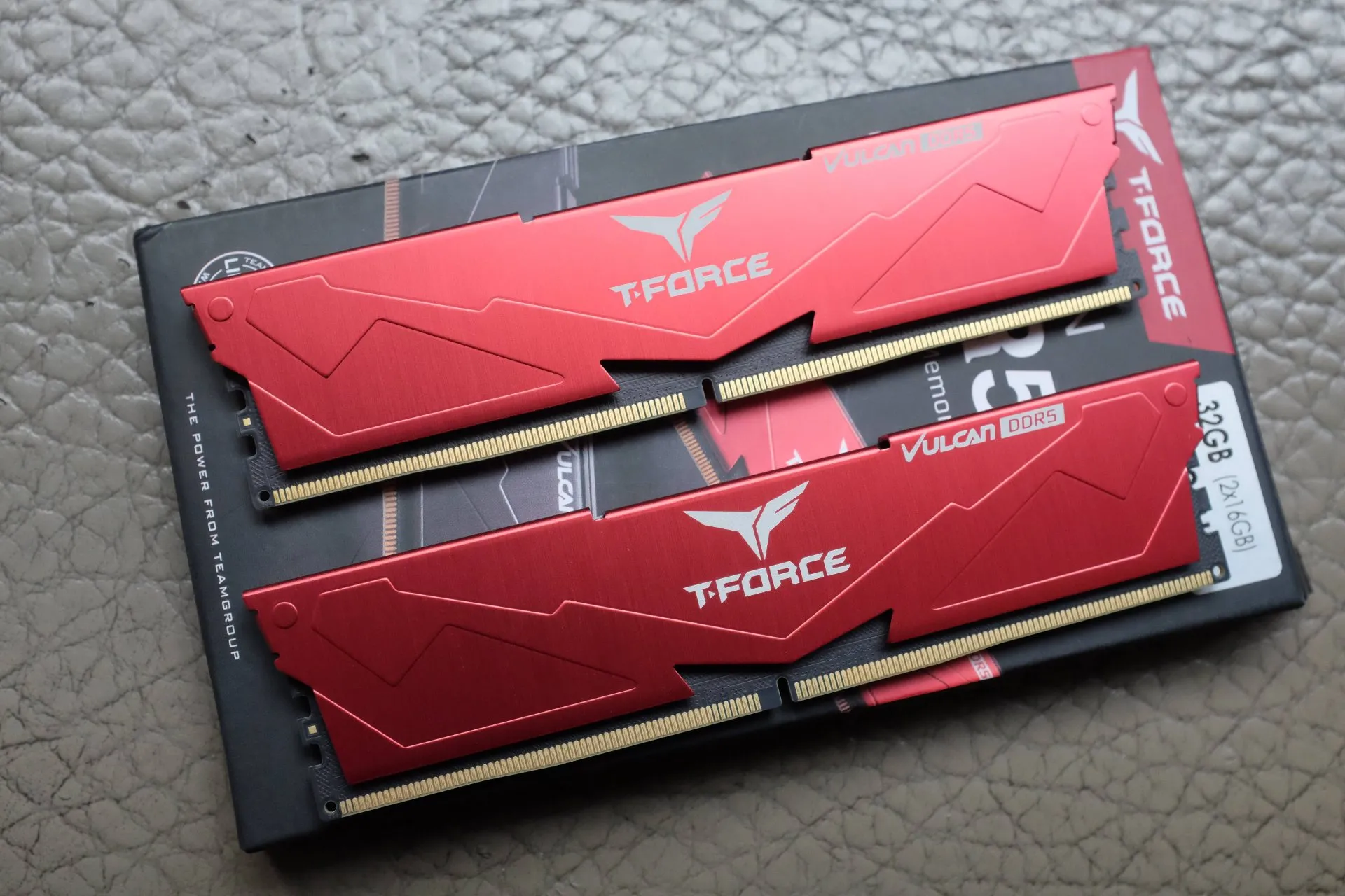 T-Force Vulcan DDR5 Modules
