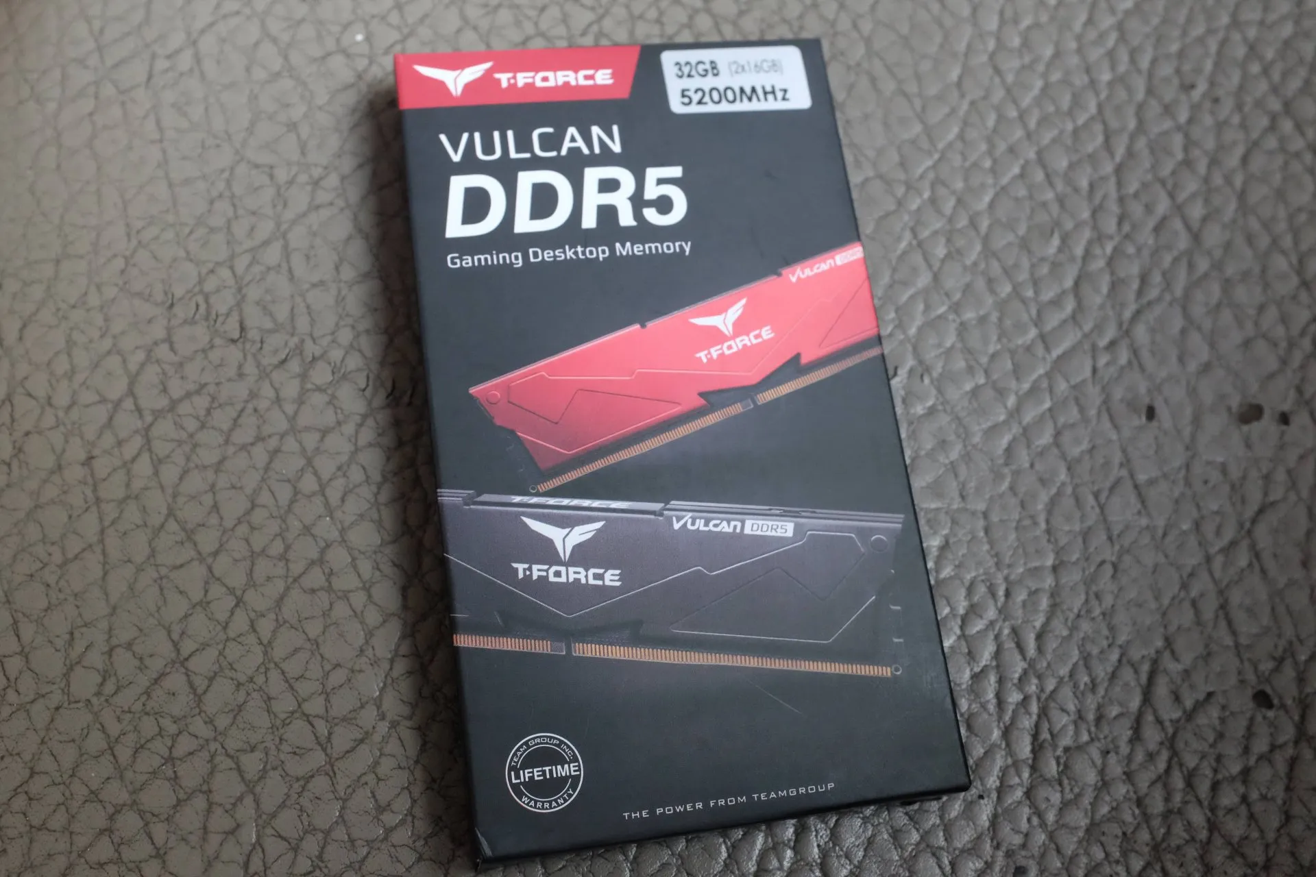 T-Force Vulcan DDR5 Packaging