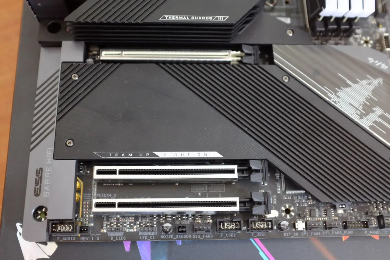 Z690 AORUS Master - PCIe Slots and M.2