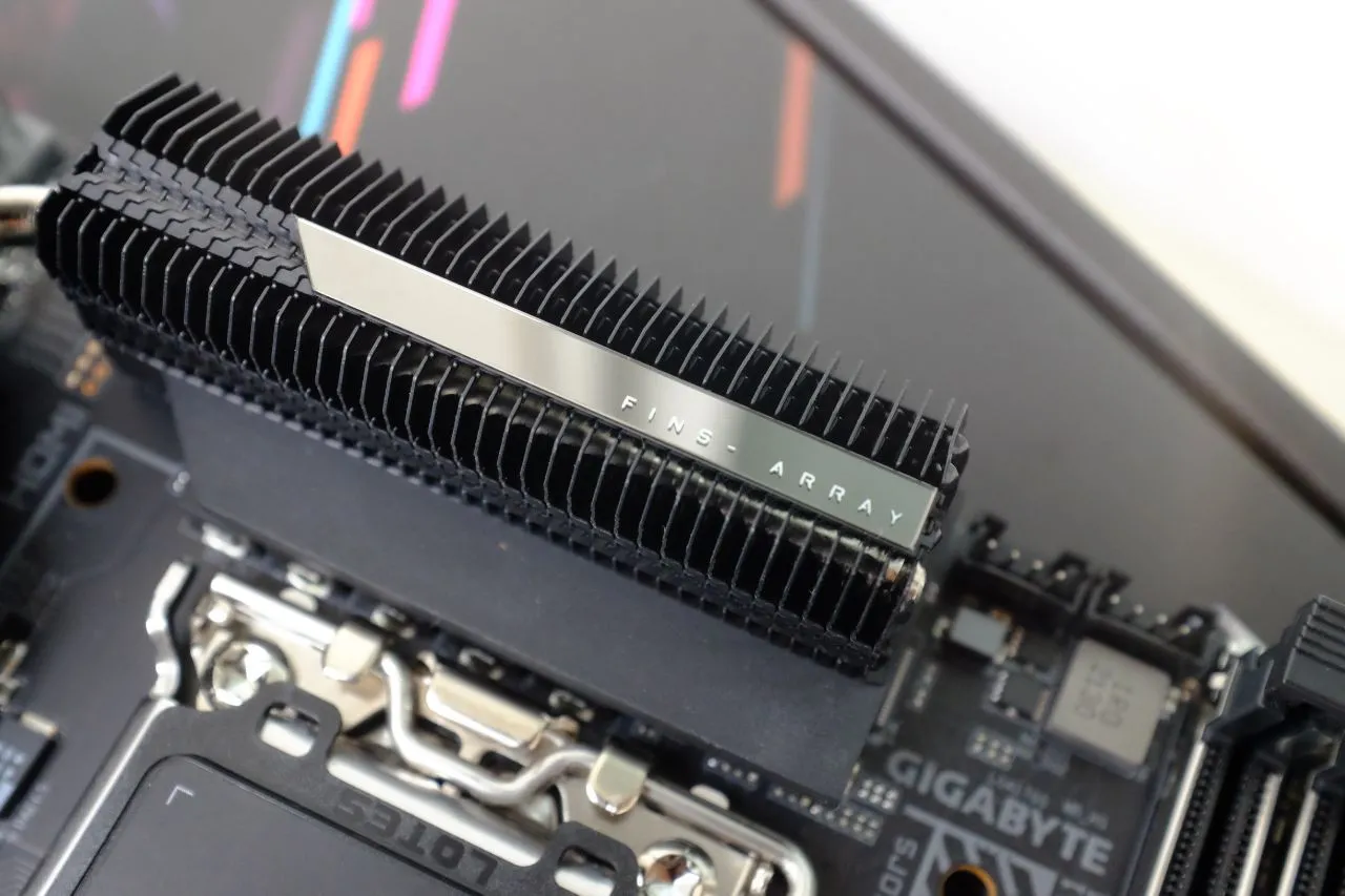 Z690I AORUS Ultra DDR4 - 8-Pin Connector